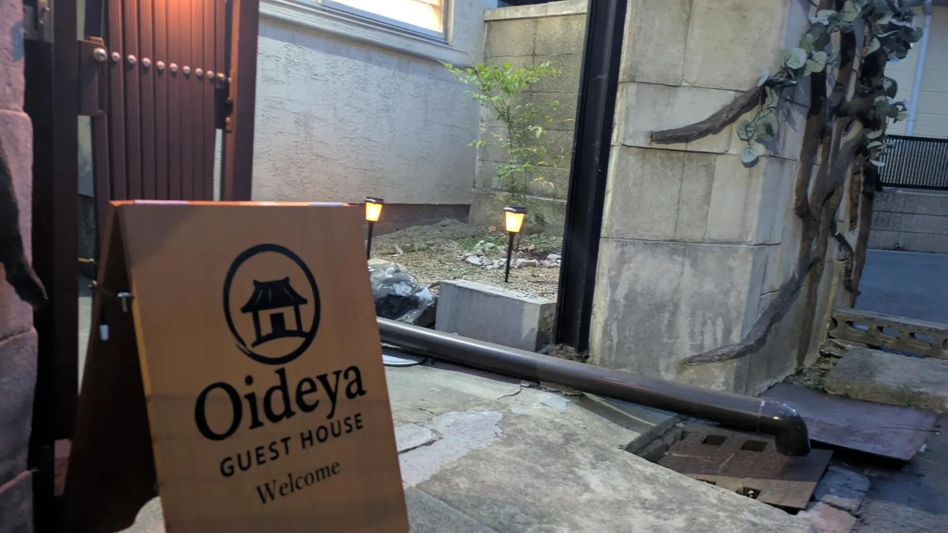 Apartament Umeda Oideya,梅田まで5分,古民家の貸切,最大8名,駅から徒歩5分 Osaka Japonia